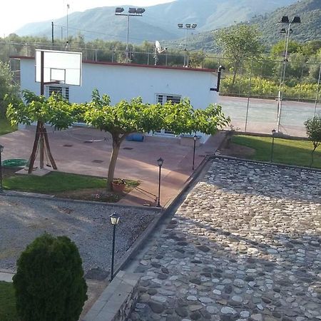 Studio With Tenis Court And Mini Basket Διαμέρισμα Αίγιο Εξωτερικό φωτογραφία